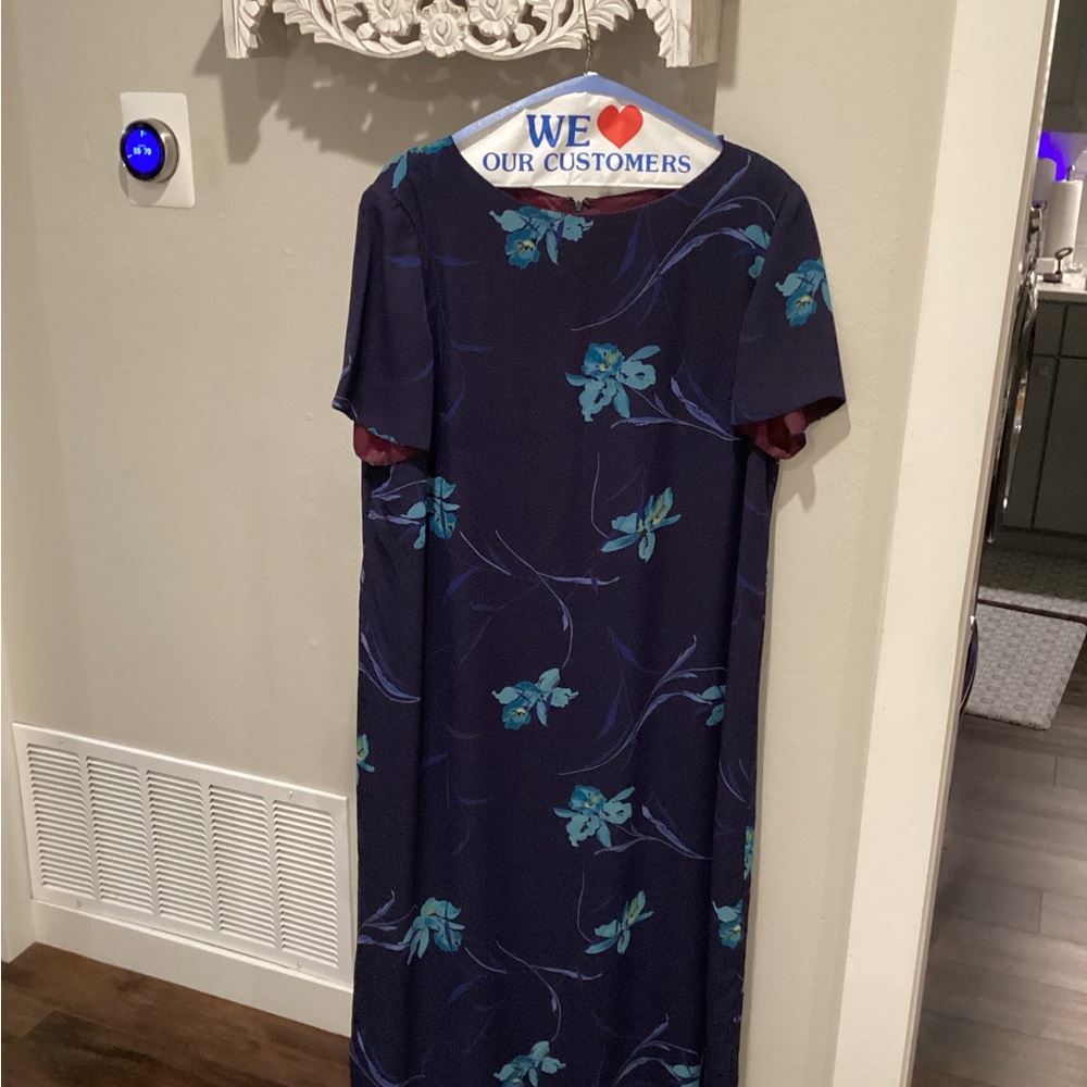 EUC - Floral Navy Dress - Just Dry Cleaned - Sz 20w!!!